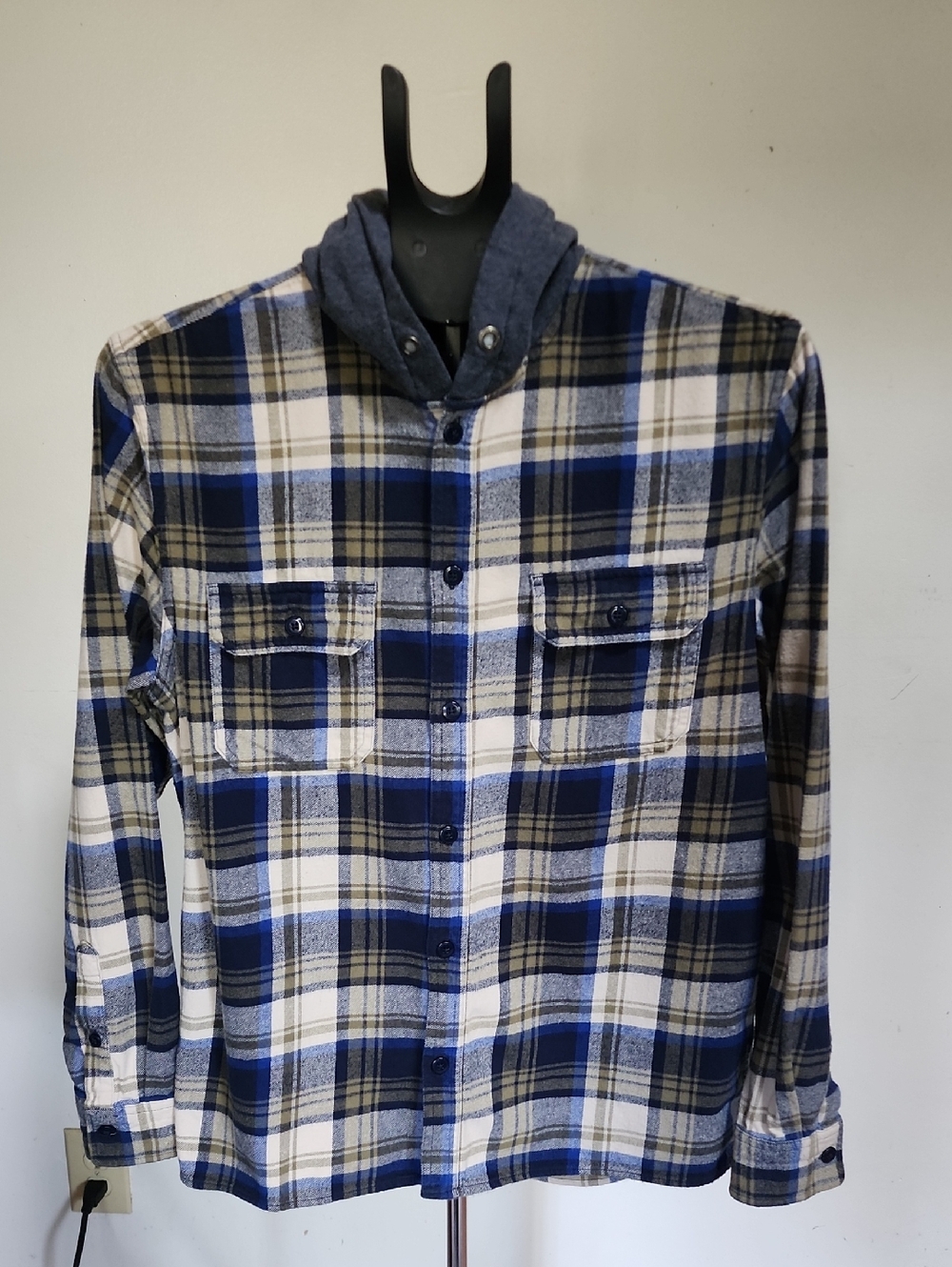 Aeropostale Blue, White and Brown Plaid Hooded Shirt Label